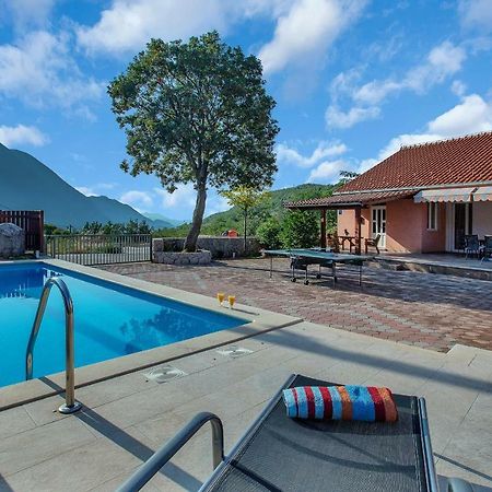 Villa Zvonimir Zagvozd Екстер'єр фото
