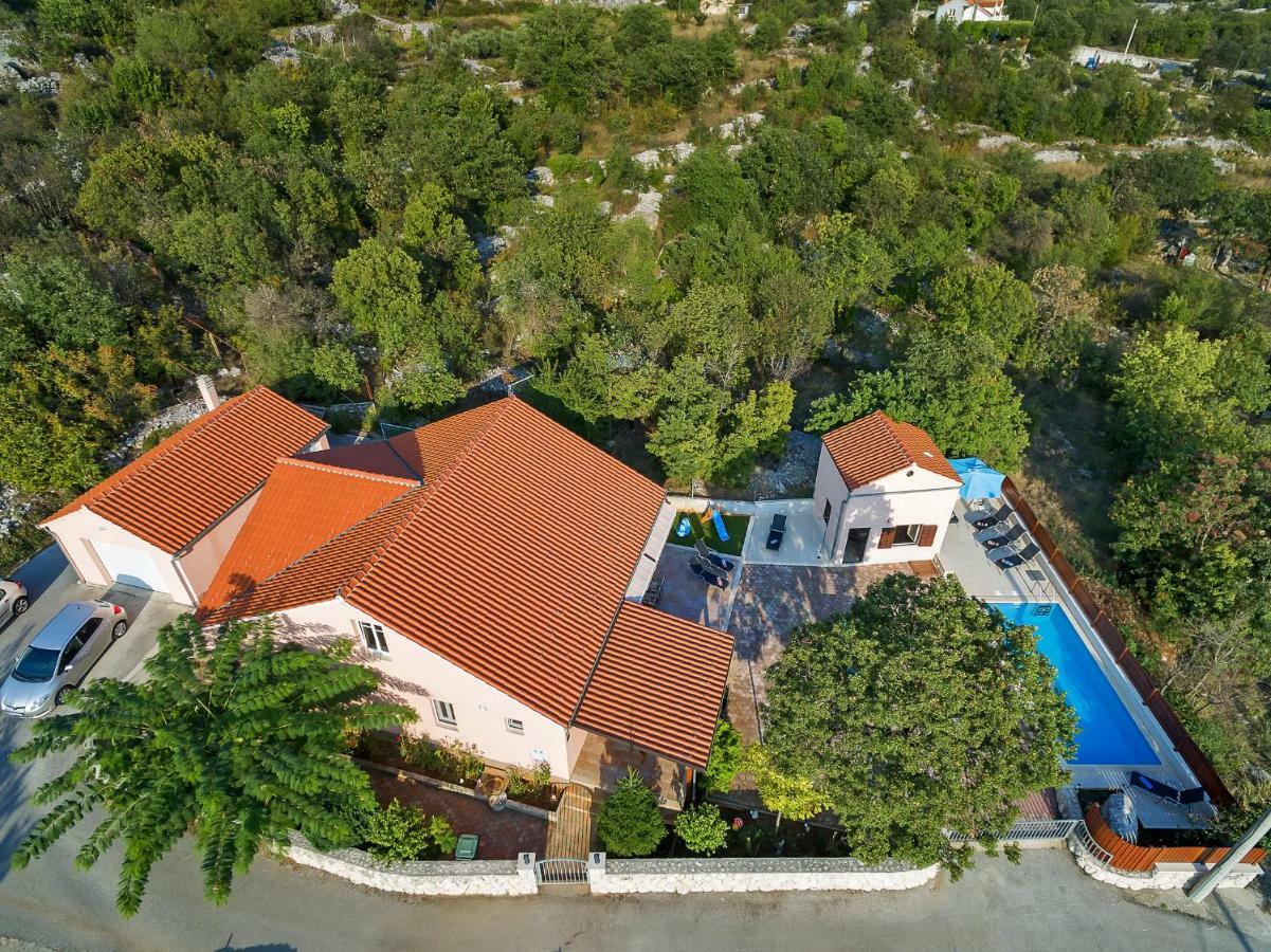Villa Zvonimir Zagvozd Екстер'єр фото