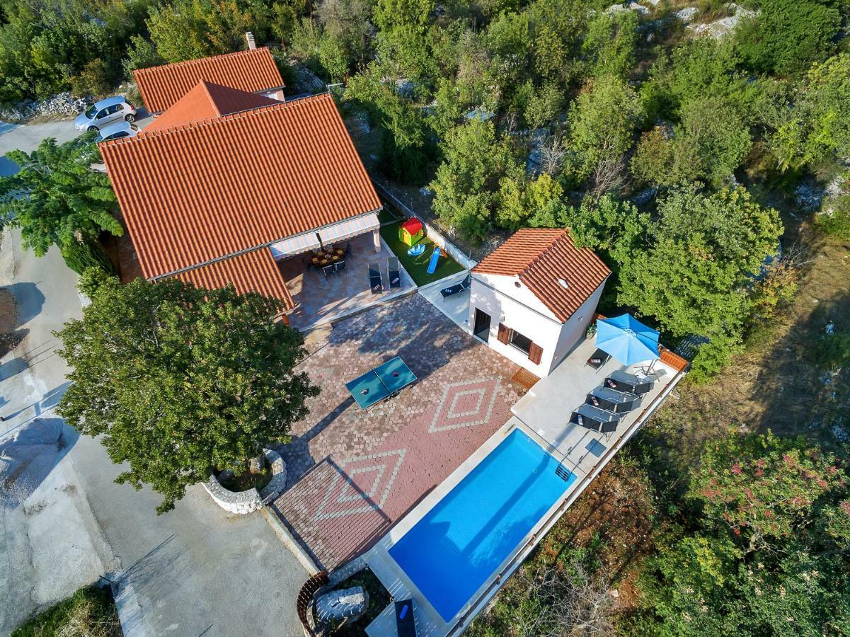 Villa Zvonimir Zagvozd Екстер'єр фото