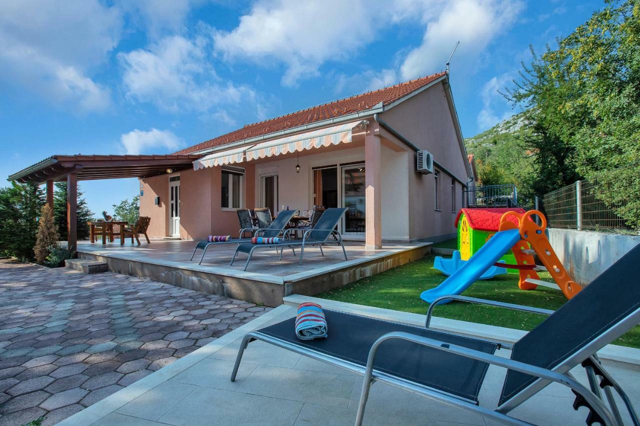 Villa Zvonimir Zagvozd Екстер'єр фото
